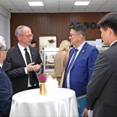 image-17-06-25-09-18