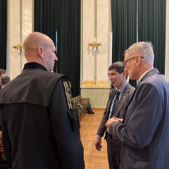 f267829a-f5e7-4839-8fd5-ffe9f8bdc217